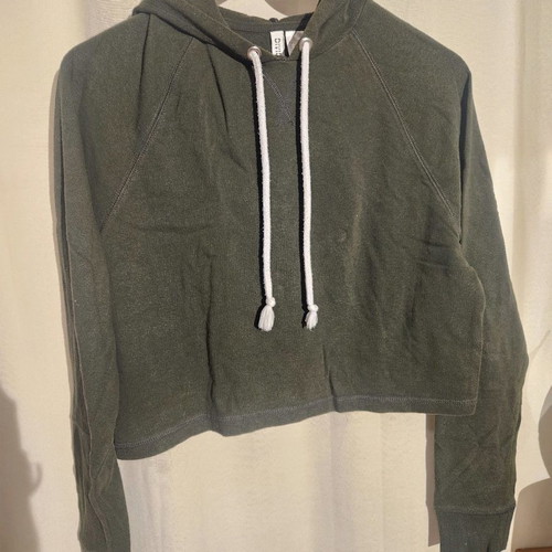 H&M khaki cropped sweatshirt in very good condition