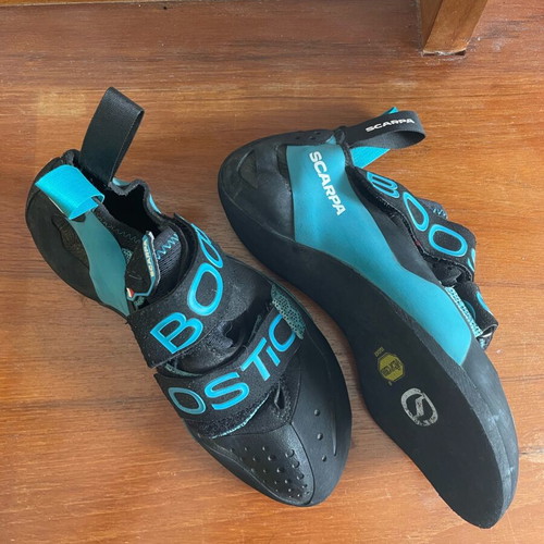 Scarpa Boostic climbing shoes like new, size 40