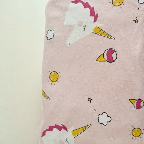 Unicorn duvet cover set 220x210 with 2 pink kawaii pillowcases like new