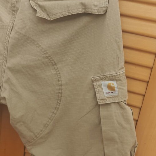 Carhartt WIP Cargo Shorts size 34 like new, beige