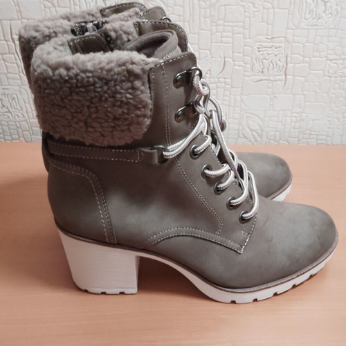 Boots size 42 like new