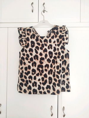 Shein sleeveless blouse new, size S