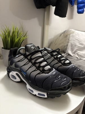 Nike TN sneakers, DS condition, size 42.5, black