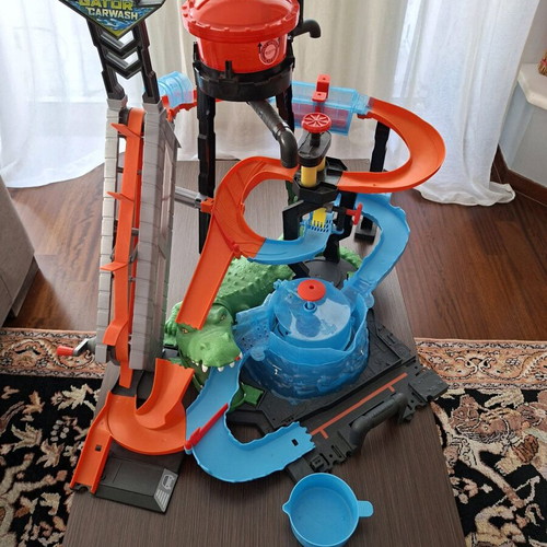 Hot Wheels Gator Car Wash track like new