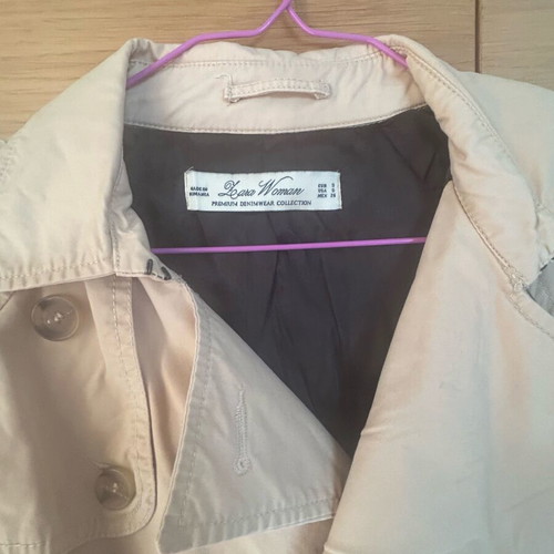Zara women's short beige trench coat used, size S