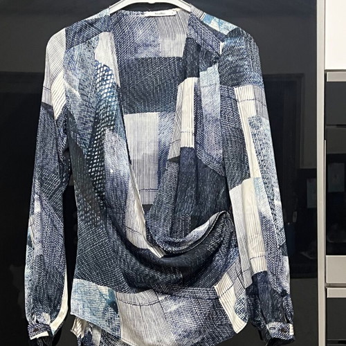 Anna Riska Crossover Blouse like new, long sleeve, white and blue
