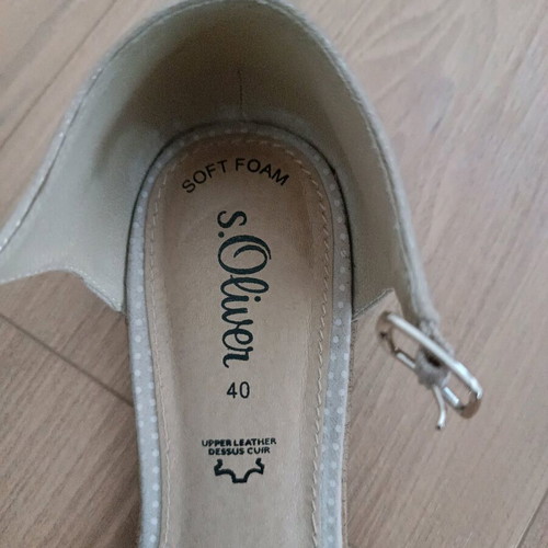 S.Oliver sandals size 40 like new, beige gold