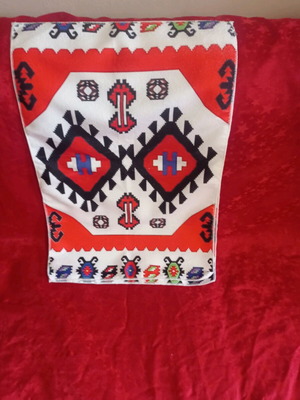 Towel with Bulgarian folk motifs new