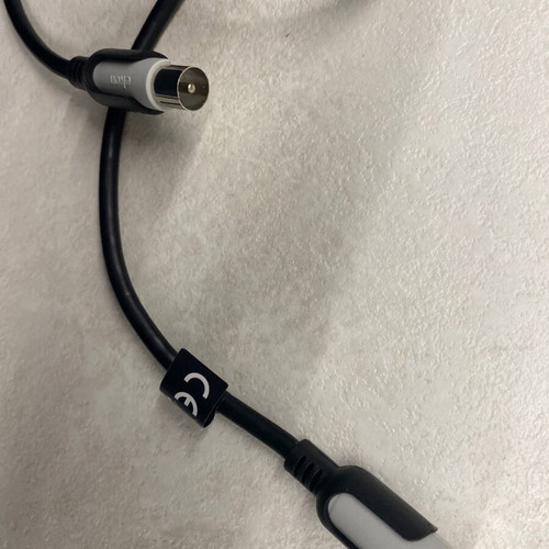 Coaxial antenna extension cable like new
