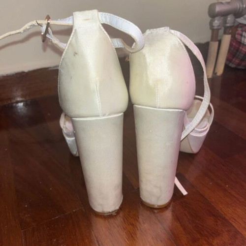 Pumps white used size 39