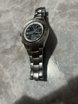 Casio Edifice EF-501 men's watch like new, stainless steel, 10 Bar