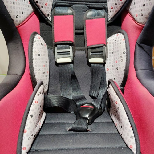 Fisher Price car seat used, 0-18 kg