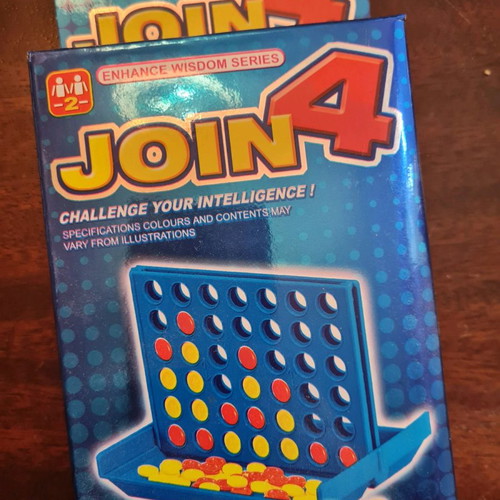 Join 4 Travel Edition Score 4 like new, small, complete