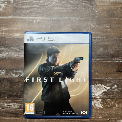 007 First Light PS5 game, like new
