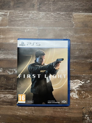 007 First Light PS5 game, like new