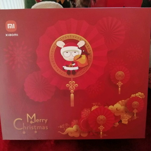 Xiaomi Christmas gift set new with waist bag and decorative figure