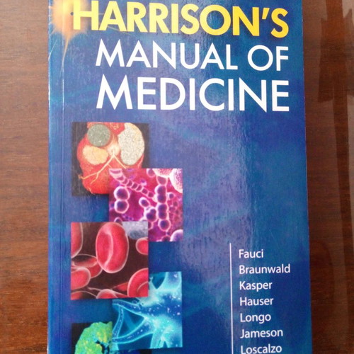 Harrison's Manual of Medicine 17th Edition like new, internal medicine handbook