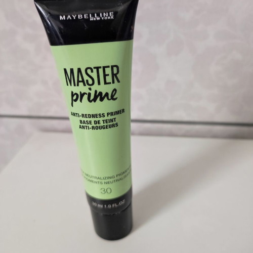 Maybelline Face Primer in Cream Form Antiredness