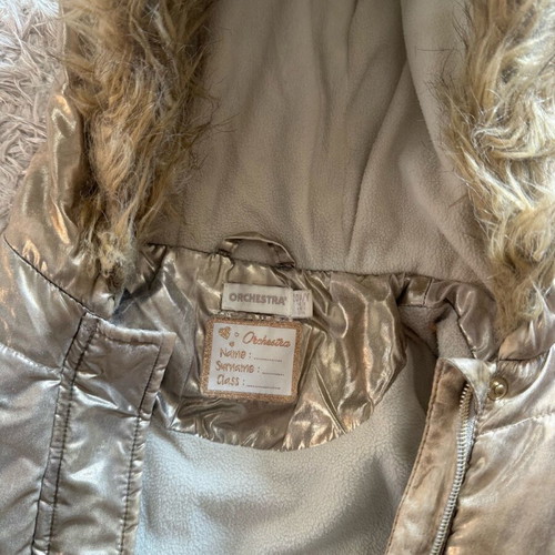 Orchestra girls' jacket 10 years used, gold color