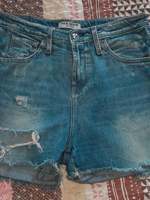 New Denim short denim shorts used, size 28