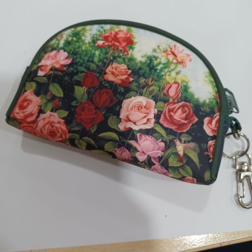Small wallet pouch like new with various accessories