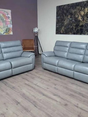 American gray leather La-z-boy three- and two-seater set new