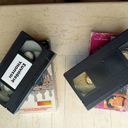Vintage videocassettes pack of 2 in excellent condition