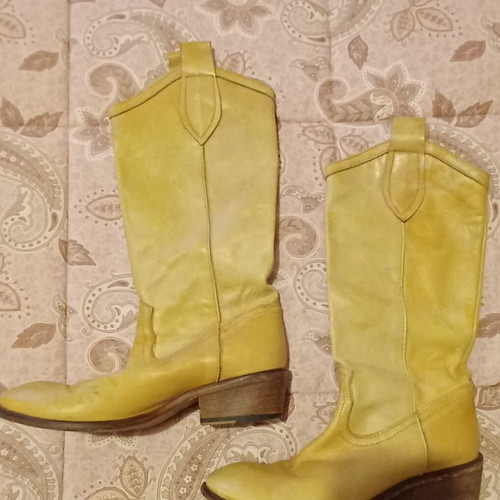 Leather boots size 38 like new, yellow spring summer