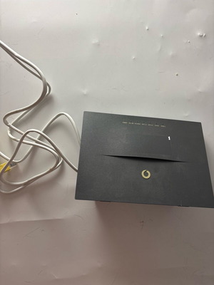 Ρουτερ Vodafone μεταχειρισμένο για WiFi σε πολύ καλή κατάσταση