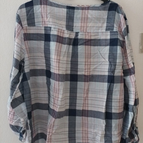 Checked shirt lightly used, airy, size L