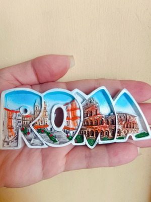 Rome souvenir magnet like new