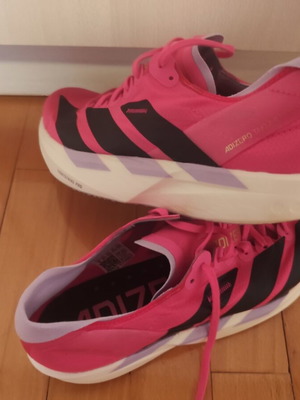 Adidas Adizero Takumi Sen 11 running shoes like new, size 40, pink
