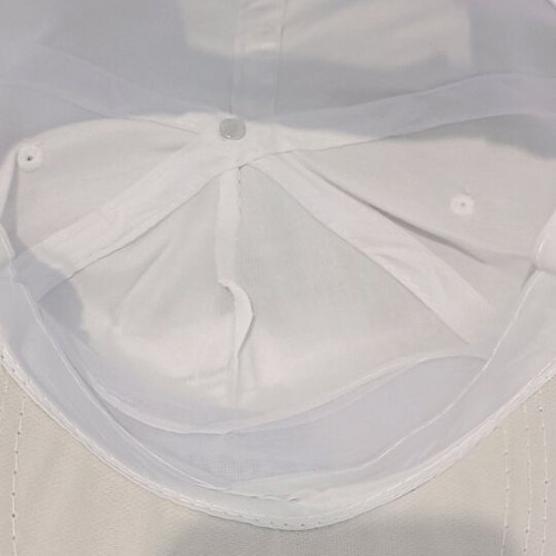 White promotional cap new with adjustable scratch