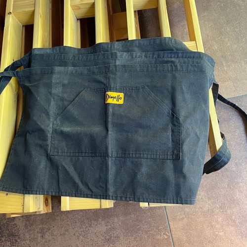 Dimello waiter aprons like new, pack of 3