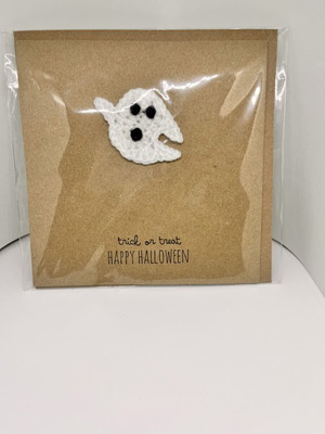 Handmade Halloween card with crocheted ghost, new