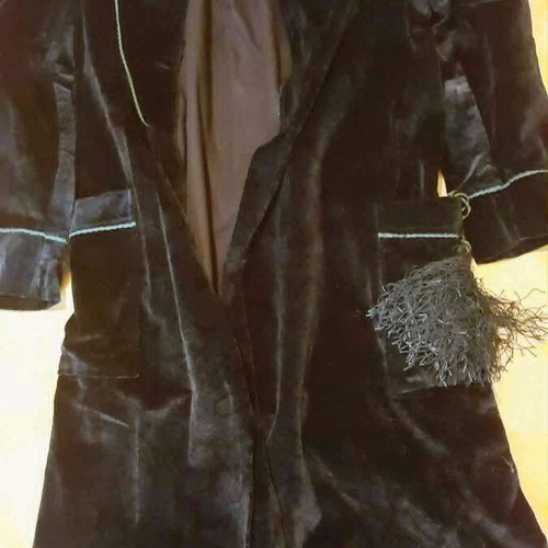Vintage Robe de Chambre Jacquard Velvet with Petrol-Black Paisley, Like New