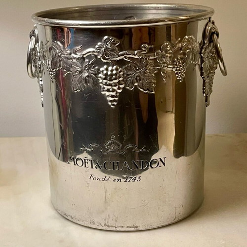 Moët & Chandon vintage champagne bucket used, aluminum