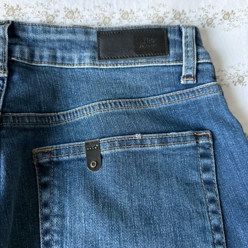 Liu Jo jeans like new with feathers and rhinestones, size S