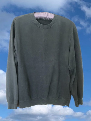 H&M black sweatshirt like new, size S