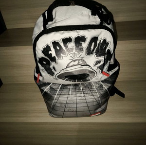 Sprayground συλλεκτική, σε άψογη κατάσταση