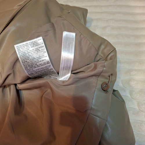 Leather vest new, size XL, beige with buttons and zipper