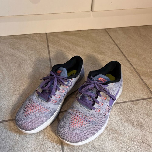 Nike Free 5.0 women's running shoes gray with purple like new