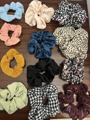 Σετ 12 καινούργια scrunchies