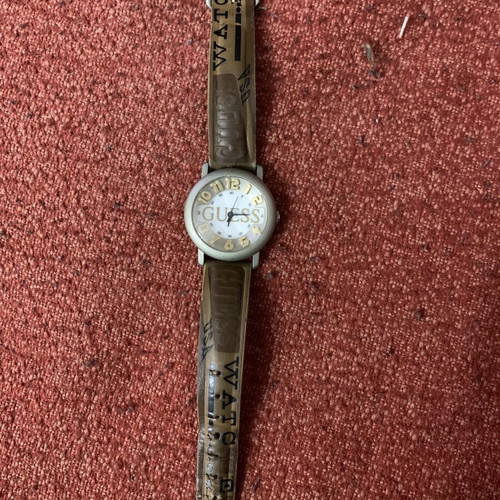 Guess vintage wristwatch 1996 used with original case and booklet