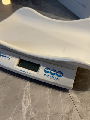 Baby scale used, good condition