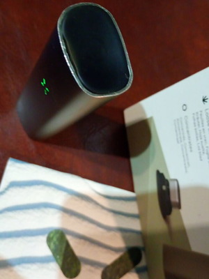 Pax 3 vaporizer like new, complete set with accessories