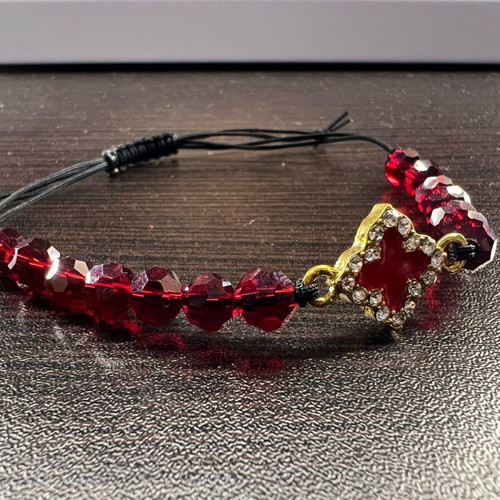 Bracelet new with red beads handmade