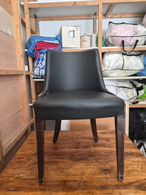 Mexil leather chairs set of 4 like new, black with wooden legs