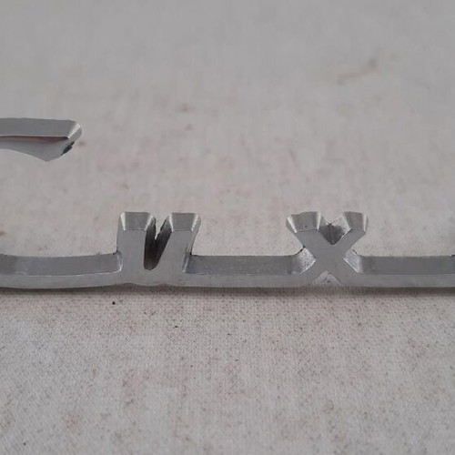 Luxe metal car emblem used