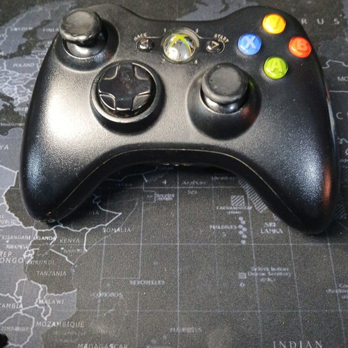 Microsoft Xbox 360 Black controller like new